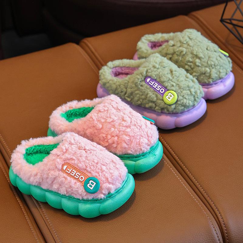 Kinderbaumwollpantoffeln Jungen Winter weichsohlige rutschfeste Baumwollzehe Jungen Baumwollschuhe Mittlere und ältere Kinder flauschige Schuhe flauschige Pantoffeln