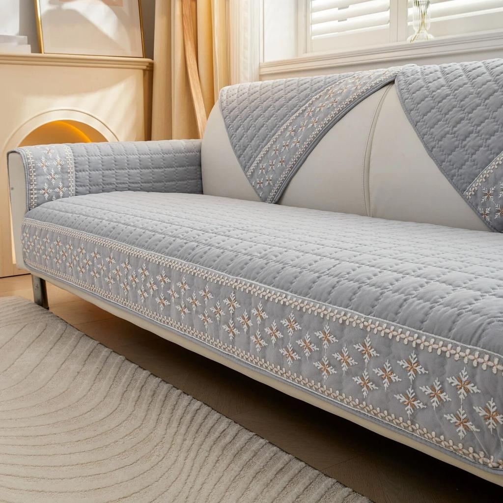 1pc Waffle Quilting Four Season Anti-Slip Sofa Cover With Snowflake Lace Decor, Couch Cover Blanket Modern Living Room