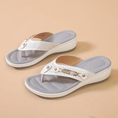 Womens Wedge Sandals 2024 New Summer Fashion Metal Decoration Beach Clip-toe Flip Flops Casual Shopping Womens Open Toe Slippers