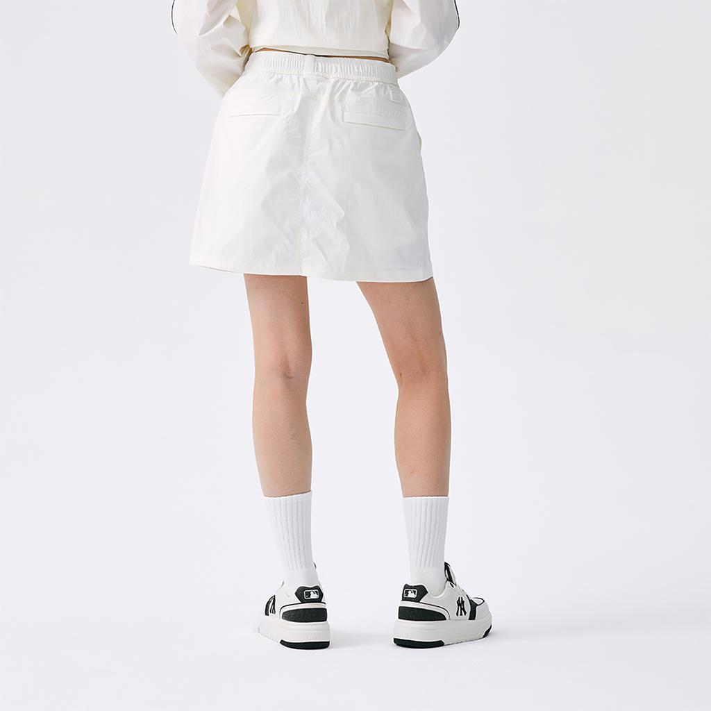 New MLB New York Yankees Basic Collection SS25 Casual Short Skirts Women's Ivory White 3FSKB0753-50IVS