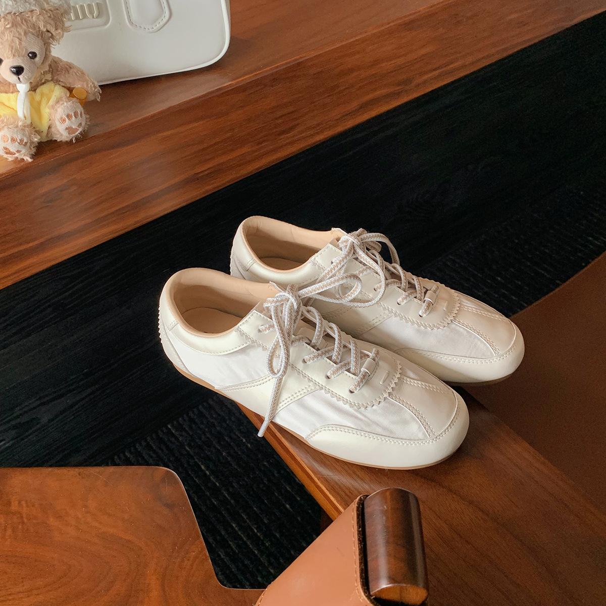 

Модные контрастные кроссовки на шнуровке в немецком стиле для женского универсального спорта и отдыха, кроссовки Forrest Gump с круглым носком 40 серебряный