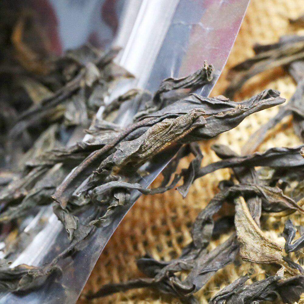 Chaozhou Mi Lan Xiang Dancong Oolong Tea with Sweet Potato Honey Taste