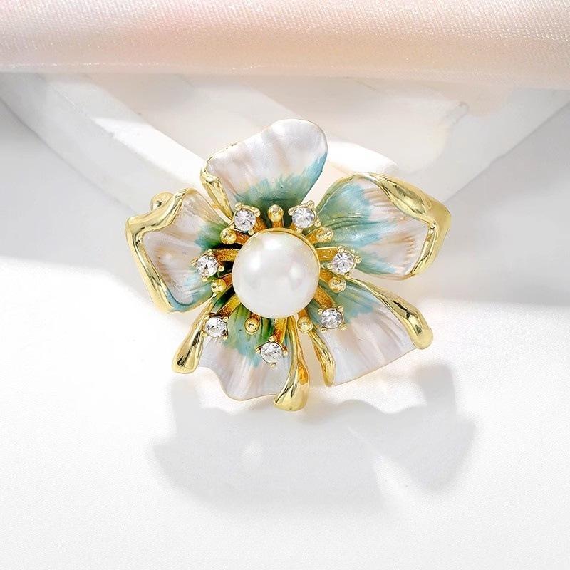 

1Piece Summer Fashion Exquisite Peony Flower Pearl Brooches For Women Clothing Coat Jewelry Accessries Gift