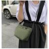 Kadın Crossbody Çanta için Modaya Uygun Tasarım Çok Yönlü Mini Su Geçirmez Kumaş Çanta Basit Omuz Çantası