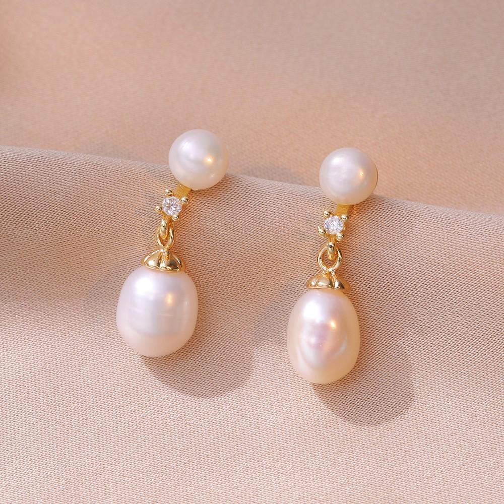 Ohrringe mit Süßwasserperlen-Quasten in Silber für Damen - Modisch, originell und elegant für den täglichen Gebrauch.