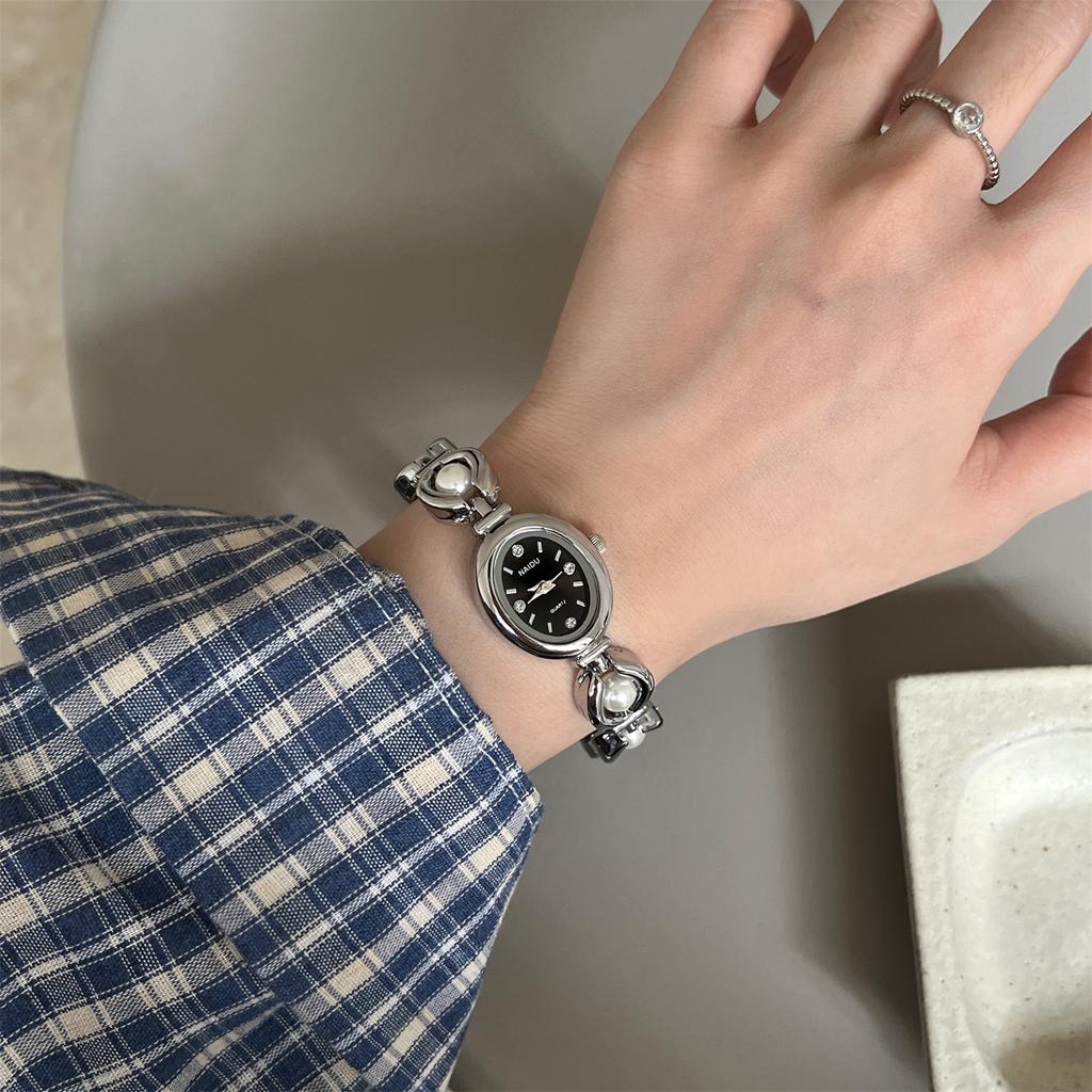 Medieval Chinese Style Retro Pearl Bracelet Watch Niche Design High Sense Light Luxury Exquisite Quartz Watch