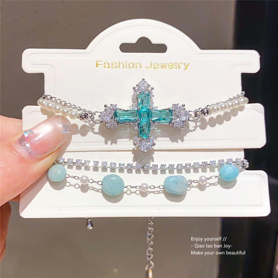 Koreaninspired Style Jewelry Jewelry Hand Chain With Zircon Stones For Gift Giving