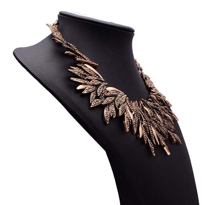 Indian Ethnic Vintage Statement Metal Large Collar Choker Necklace Women Irregular Punk Big Bib Retro Necklace Ladies Jewellery