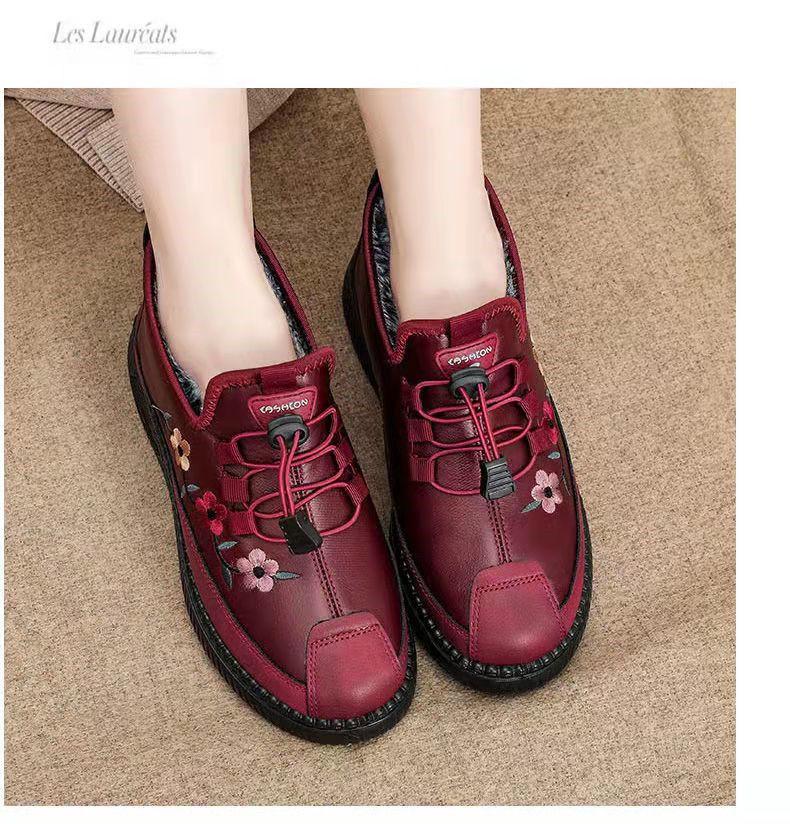 Women's Winter Non-Slip Cotton Grandma Boots - Warm, Thickened Flat-Bottom Shoes for Middle-Aged & Elderly