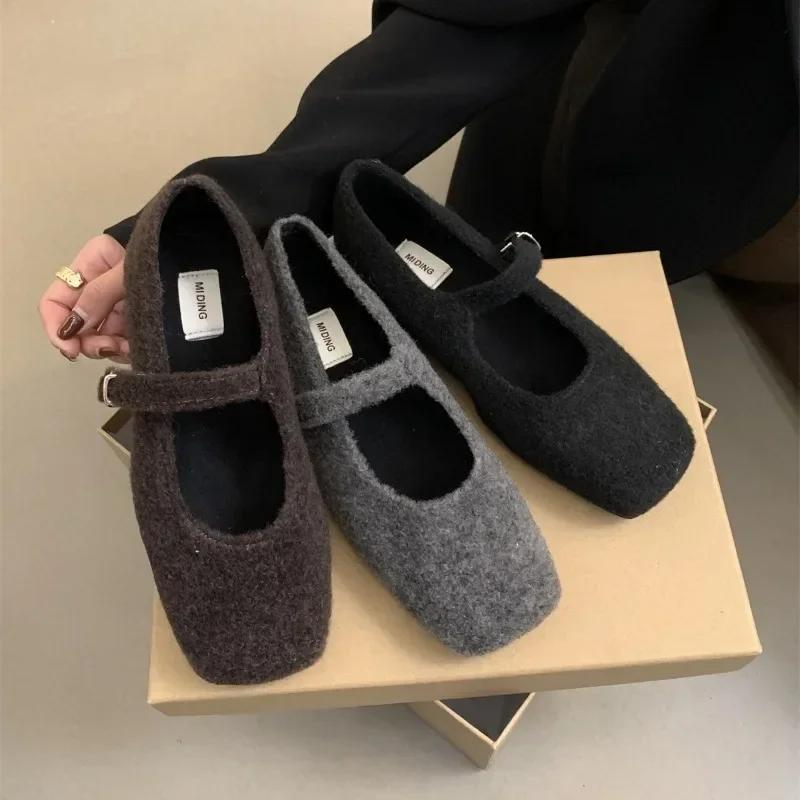 Fashion 2024 French Retro Designer Spring Fashion Temperament Flat Bottom Mary Jane  Single Shoes Women Flat Shoes