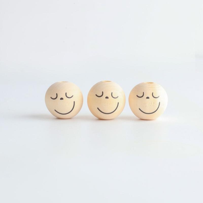 20Pcs Smiles Wood Beads Natural Wooden Beads for Crafting, Hole Round Wooden Smiles Face Beads Set for DIY Decorations