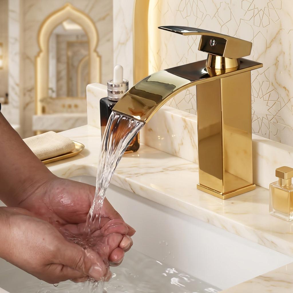 Single-Hole Stainless Steel Polished Modern Square Design Single Handle Deck Bathroom Ceramic Valve Core Waterfall Basin Mixer