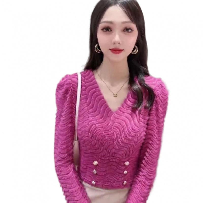 Korean Style V-Neck Long Sleeve Solid Knit Top – Autumn 2025 Women's Slimming Fashion.