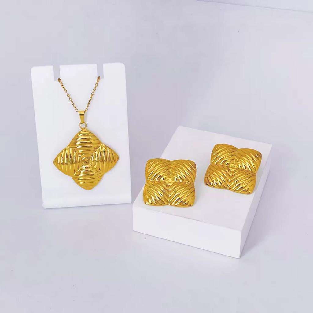 Vacation Stainless Steel Ocean Element Shell Heart Bow Flower Earrings Necklace Women's Beach Jewelry Set