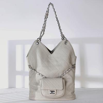 Bolsa de Ombro Pequena de Couro Genuíno com Corrente de Losangos Perfumados Primeira Camada de Couro Bovino Grande Capacidade Ombro Único Bolsa para Criança e Mãe Tendência Neutra