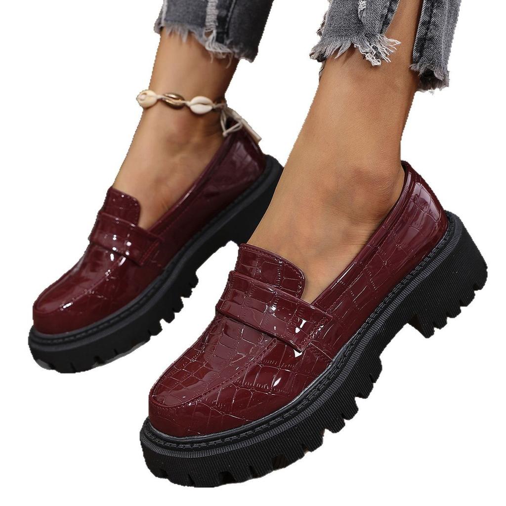 Mocasines para mujer primavera nuevos estilo británico versátiles y cómodos plataforma de un pedal zapatos de piel pequeños punta redonda tacón grueso zapatos individuales de mujer