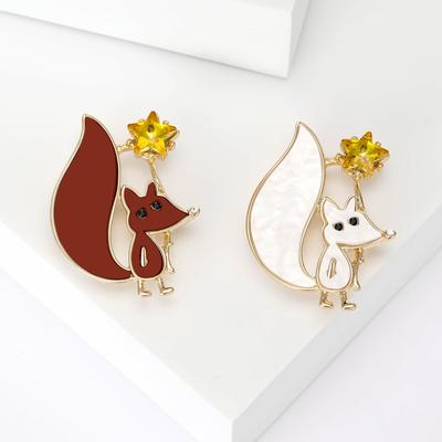 Cute Plate Fox Yellow Star Brooch Corsage Women'S Fashion High-End Temperament Accessories Pin Silk Scarf Buckle