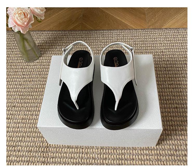 

Женские сандалии на толстой подошве с увеличением высоты и открытым носком, летние новые модели 2025 года, универсальные, в стиле ретро, с ремешком и пряжкой в римском стиле, пляжные 31 белый