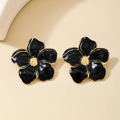 Exaggerate Heavy Metal Flower Earrings for Women Black Enamel Petal Statament Fashion Punk Jewelry Basic Design Daily Wear