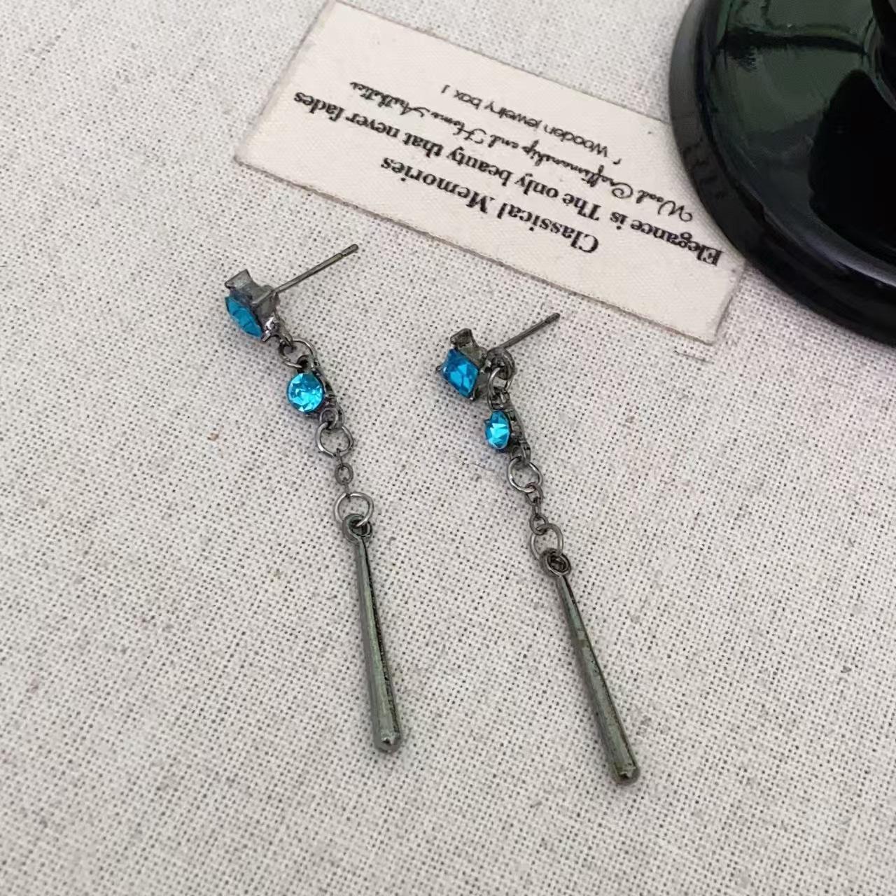 Color sugar cube personality Spice girl style long fringed temperament female simple personality versatile unique female stud earrings