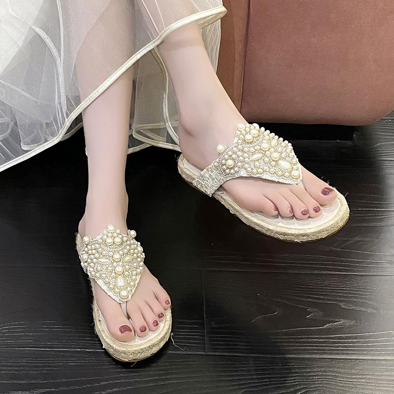 Pearl decorative toe sandals 2025 summer new straw platform flip-flops women's shoes
