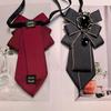 Herrenhemd im koreanischen Stil mit Fliege und Reversblume - Trendige Krawattenaccessoires 2025