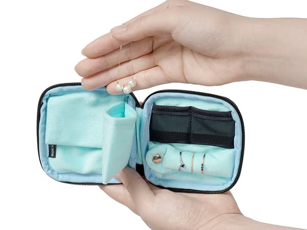 Artisan & Artist XOP-SH735 Portable Accessory Case with Ring Holder, Jewelry Pouch, Navy Blue, Shoe Pattern