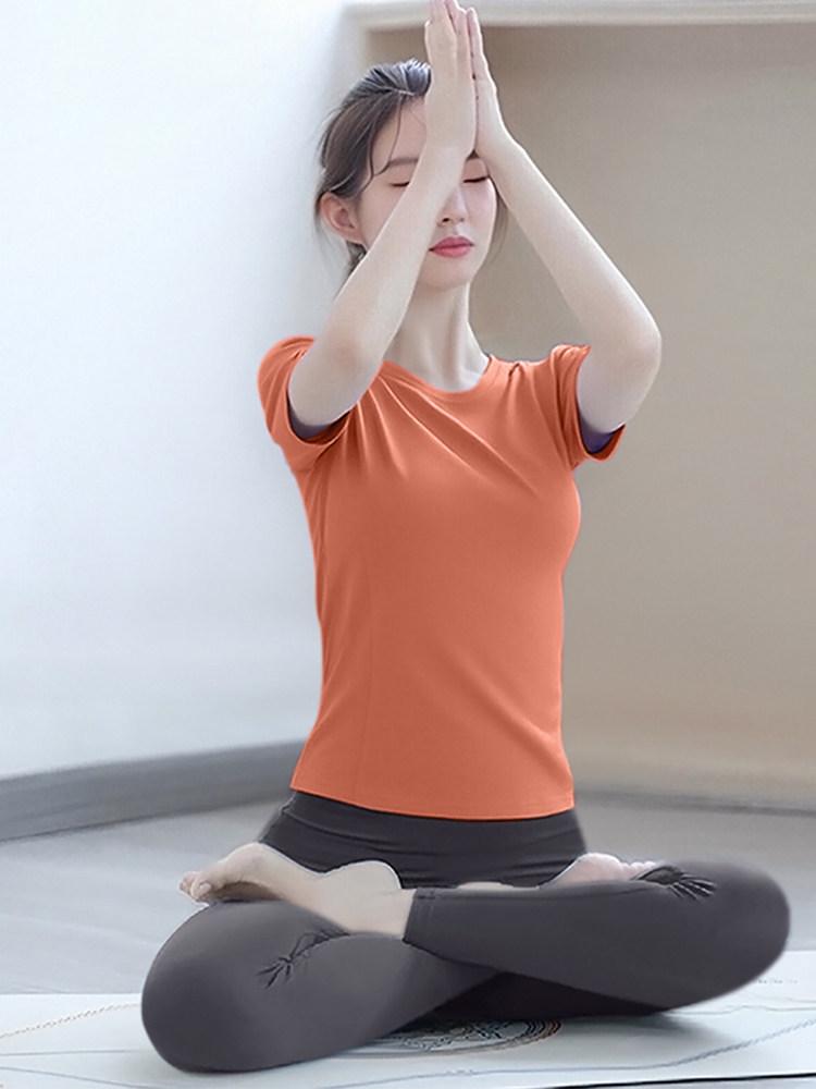 Women's 2026 Short Sleeve Yoga Set: Stunning Loose Round Neck Pilates Top