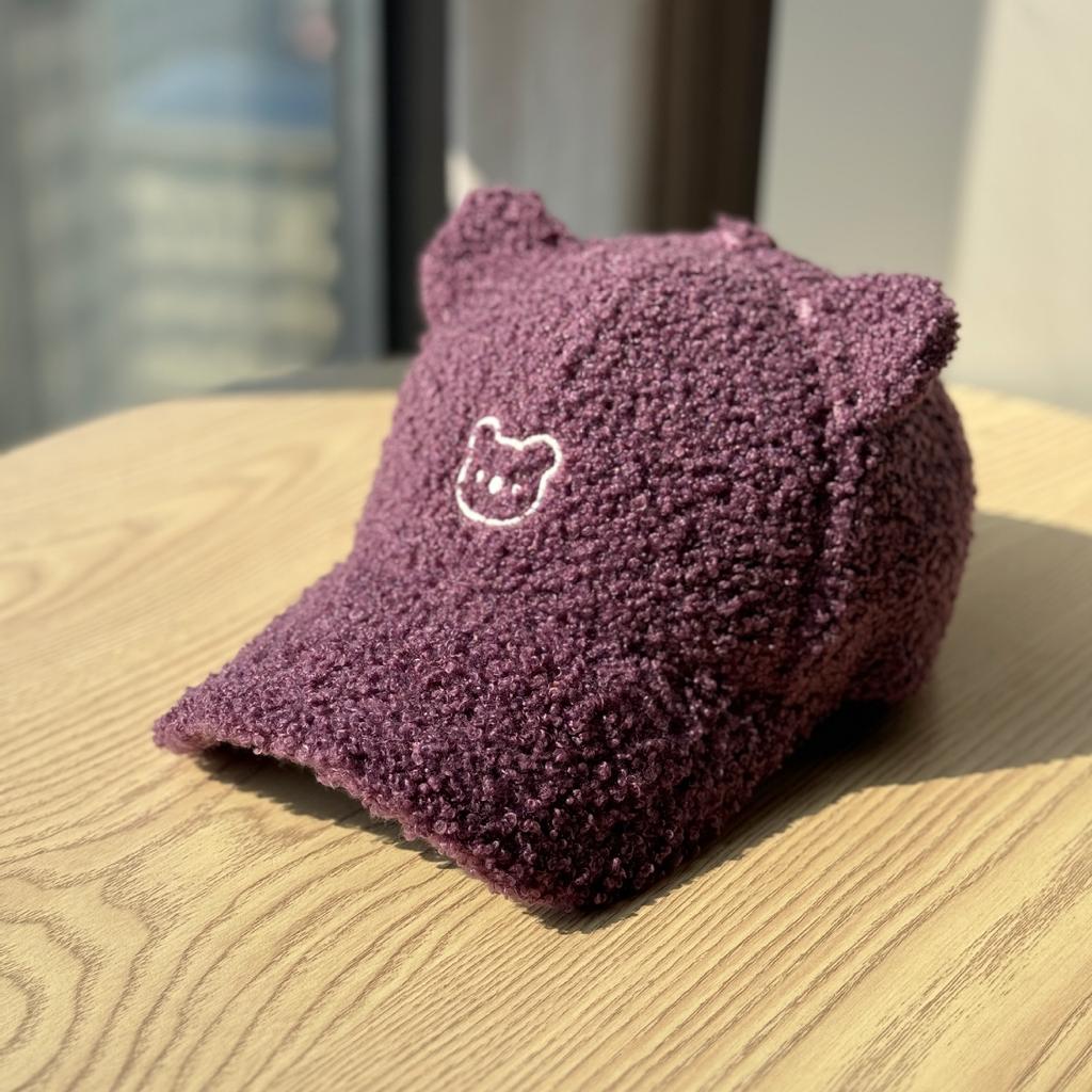 Korean-style cute bear ear lamb wool baseball cap for men and women, warm and versatile for autumn and winter, cartoon embroidered duckbill cap