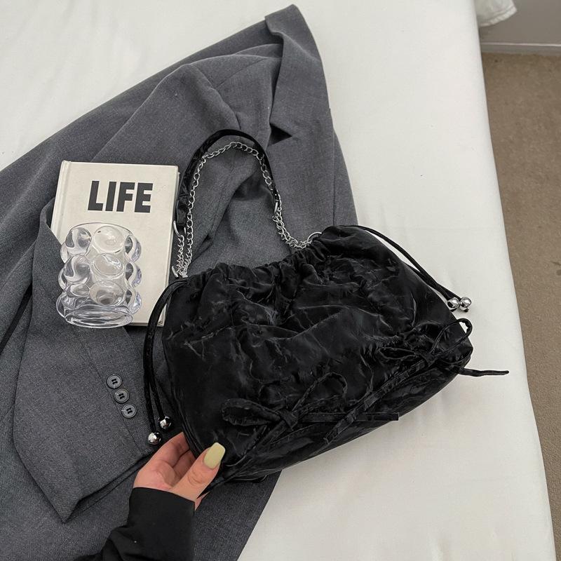Trendy Fashion Large-Capacity Chain Tote Bag Autumn And Winter Simple Pleated Bow Shoulder Messenger Bag