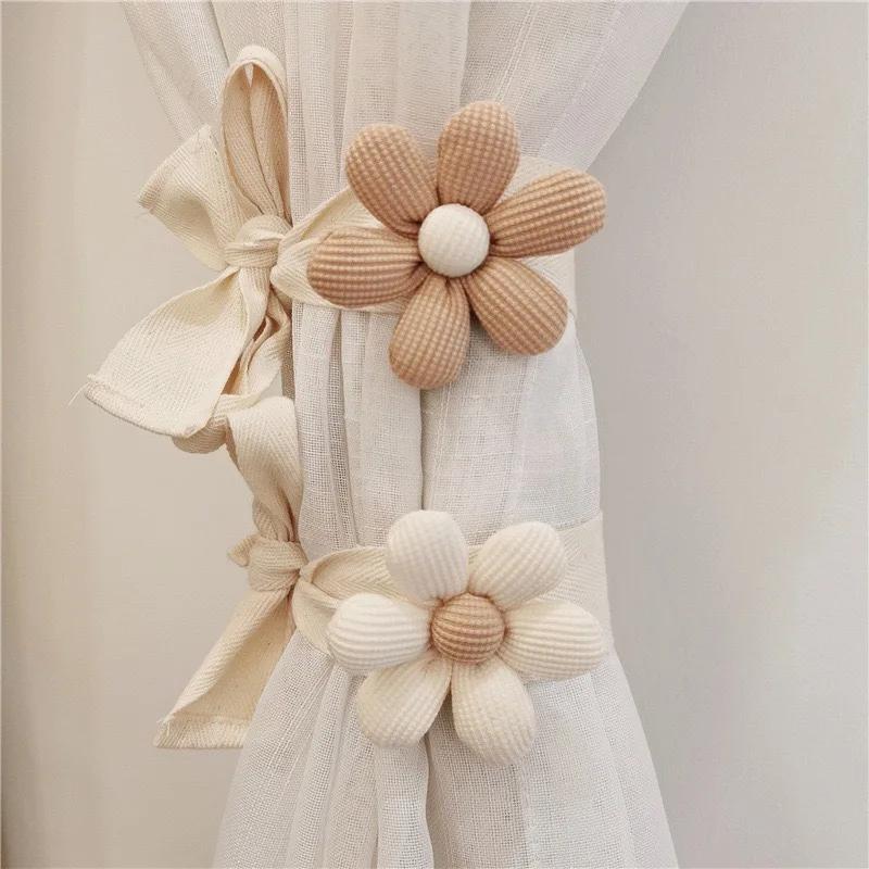 Cute Khaki White Warm Color Plush Bear Flower Curtain Tie Kids Girl Bedroom Livingroom Curtain Folding Bind Rope Home Decoration