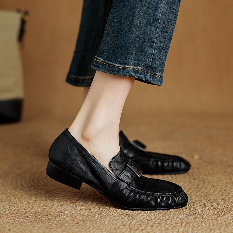 Krazing Pot Cow Skin Spring Summer Size 40 Loafers Thick Low Heels Pleated Decoration Women Round Toe Leisure Pumps
