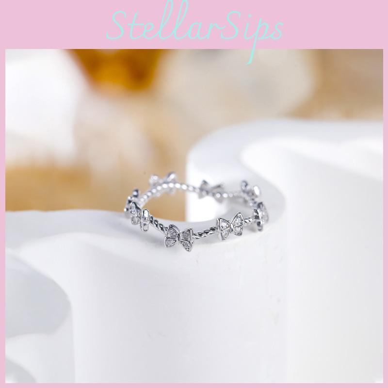 Stylish And Elegant Korean Inspired Adjustable Open Finger Ring With Shimmering Butterfly Design For Women