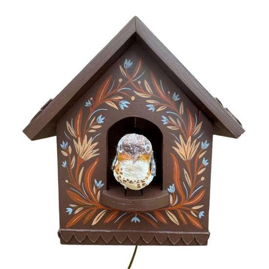 Kinetic Art Birdhouse Wall Decor Animal in House Wall Decoration Outdoor Garden Wall Art for Farmhouse Home Room Yard Patio Porch