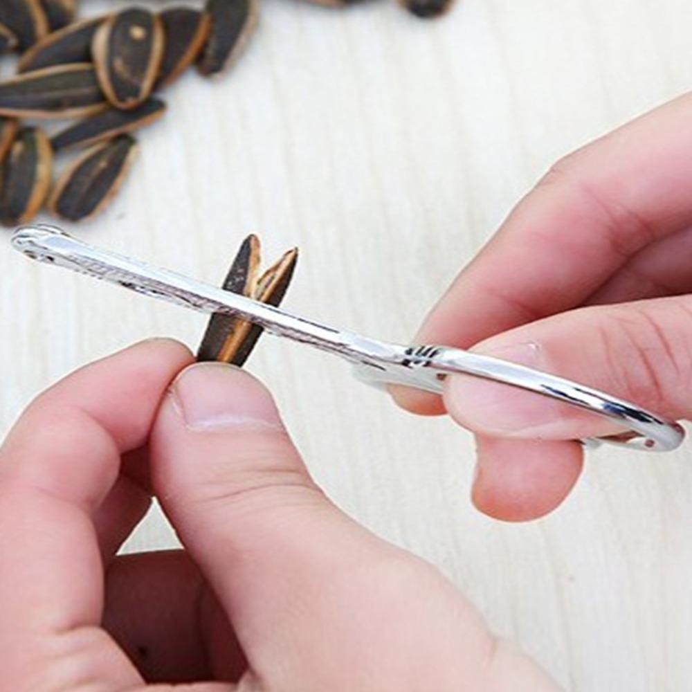 Plier Scissor Design Nut Cracker Manual Operation Pistachio Sheller Shell Opener For Pine Nuts
