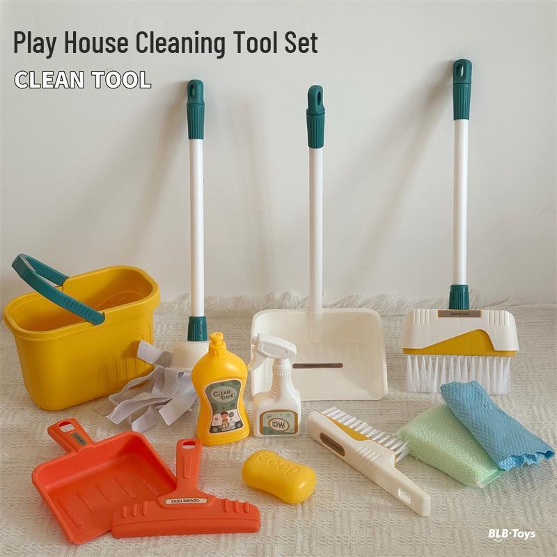 Children's Pretend Play Cleaning Toy Set - Sweeping Robot & Tools