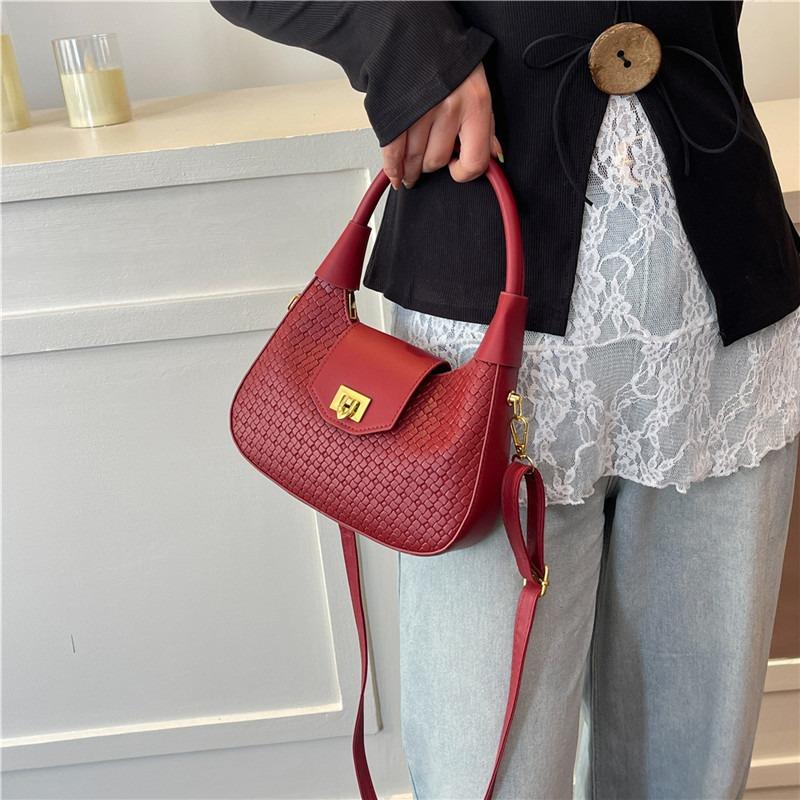 New Fashionable High-texture Portable Crescent Bag Popular Versatile Temperament Daily Practical Shoulder Bag Messenger Bag