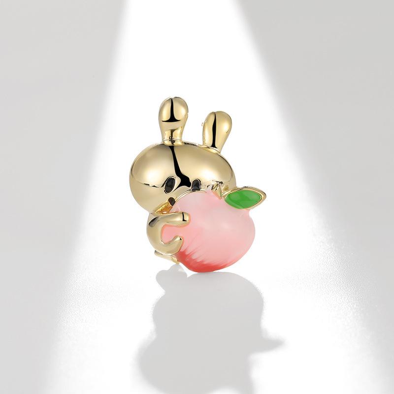 Bo Xin Yun Cute Peach Rabbit Brooch - Japanese Cartoon Oil Painting Lapel Pin