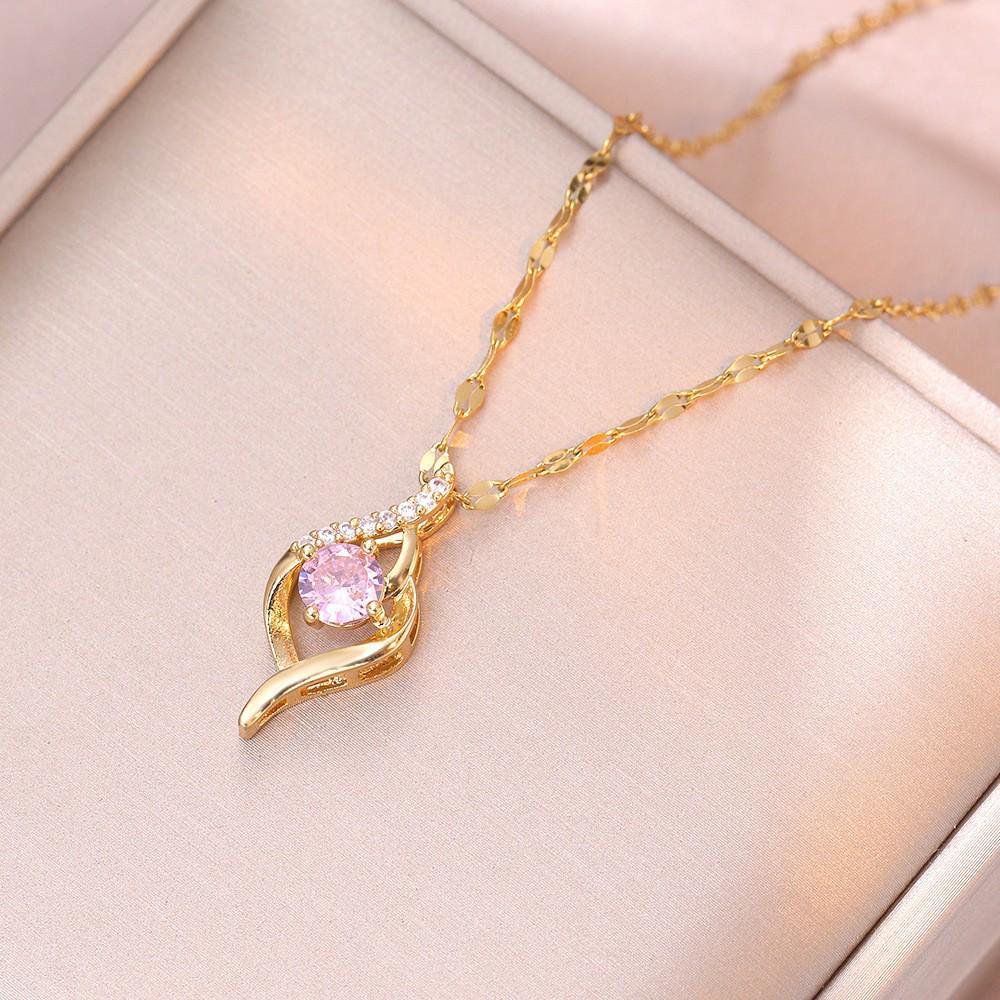 Women's Fashion Heart Pendant Necklace - Elegant, Simple Design, Versatile Clavicle Chain Jewelry