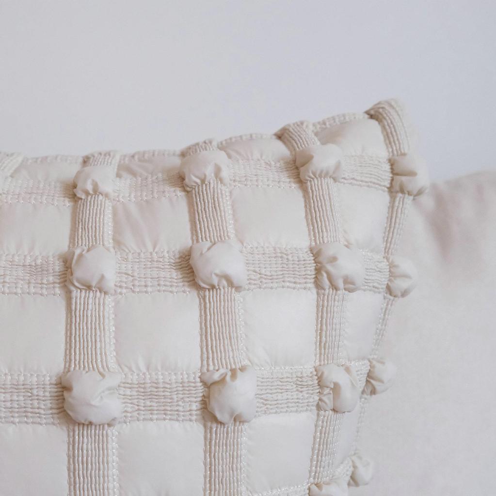 Creative 3D Bubble Pillowcase - Stylish & Versatile Cushion Cover for Living Room Sofa