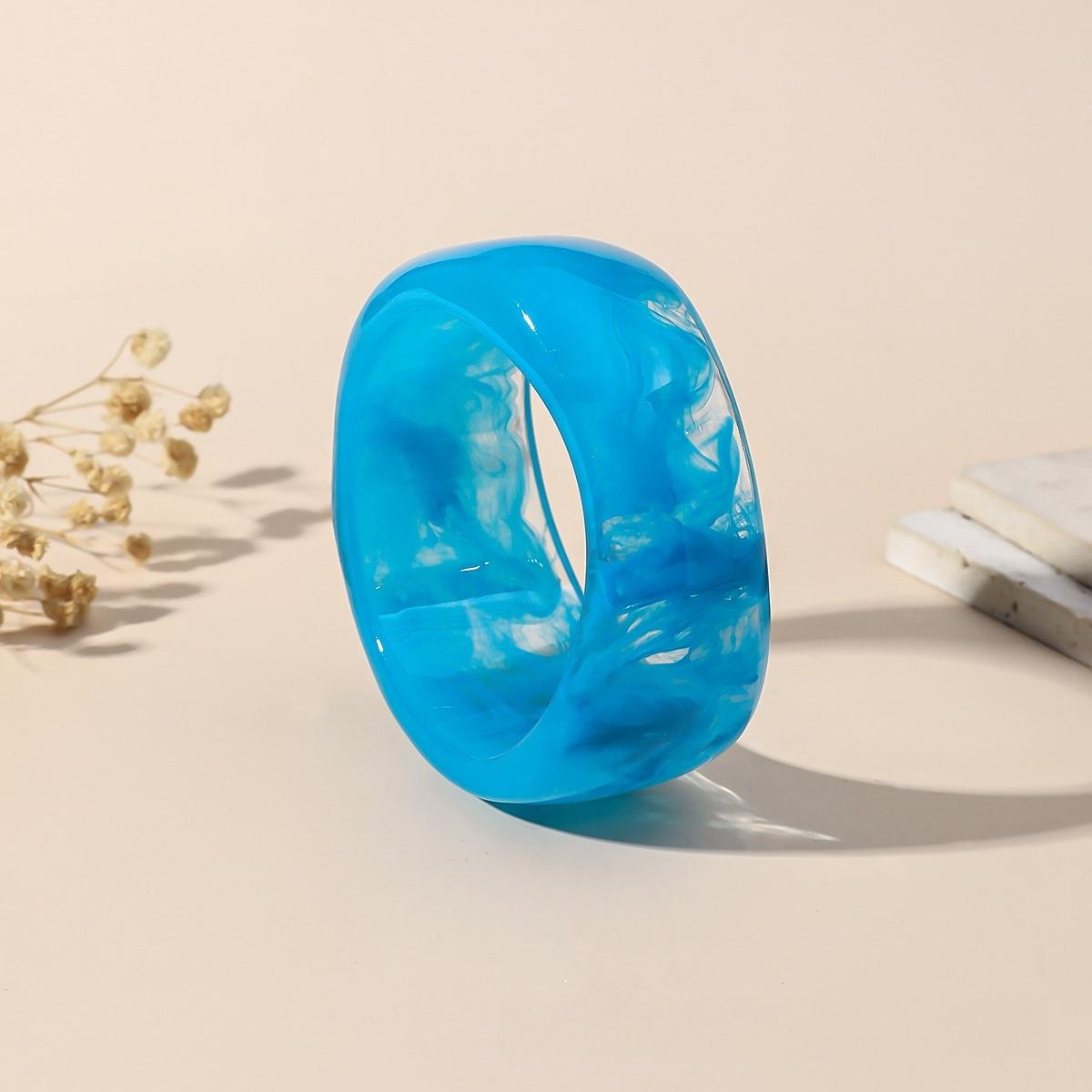 

4 Colors Vintage Punk Geometric Irregular Resin Wide Bangles Fashion Semi-Transparent Bracelet Bangle For Women Girls Jewelry