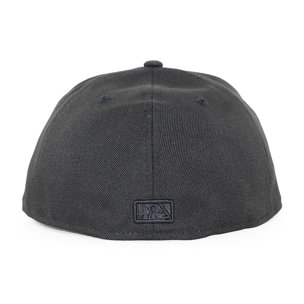 NEW ERA Cap 59FIFTY Seattle Mariners MLB Team Basic Fitted Blackout Size 7-1/4