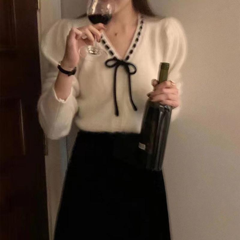 Spring and autumn bow tie V-neck long-sleeved knitted sweater, gentle white women's loose all-match top 6738#