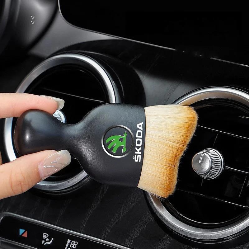 Car Air Conditioner Outlet Dashboard Cleaning Brush Auto Interior Dust Brush for Skoda Octavia Kodiaq Fabia Superb Rapid Kamiq