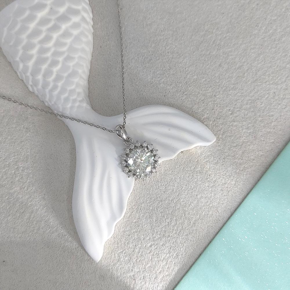 2 Carat Sunflower Moissanite Choker - S925 Sterling Silver Women's Necklace