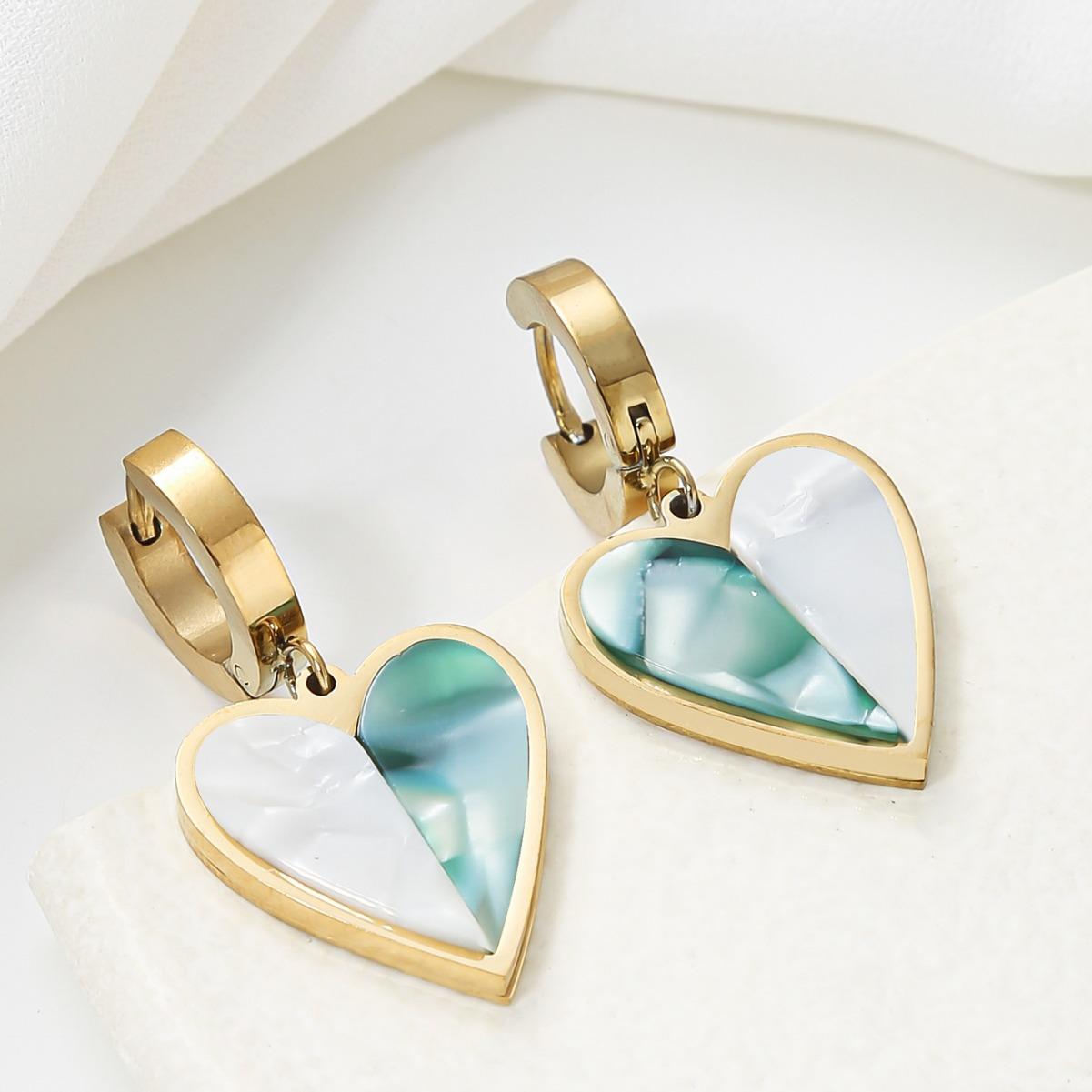 

Новые модные и стильные серьги в форме сердечек, высококачественные универсальные застежки-пряжки с инкрустацией из натуральных камней, акриловые серьги-гвоздики.