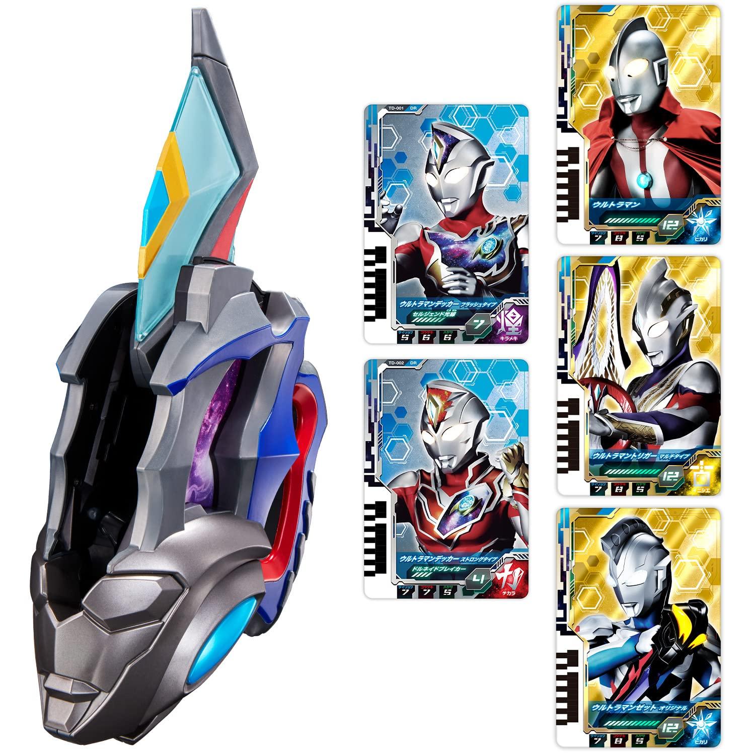 

Бонус при покупці Ultraman Decker DX Ultra D Flasher включає 3 золота Ultra Dimension [Bandai] (Ранні карти)