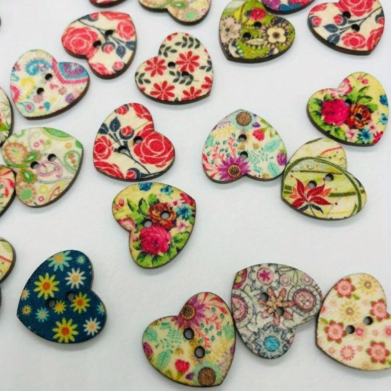 50pcs Multicolor Heart Shape 2 Holes Wood Sewing Buttons Scrapbooking Bouton Random style
