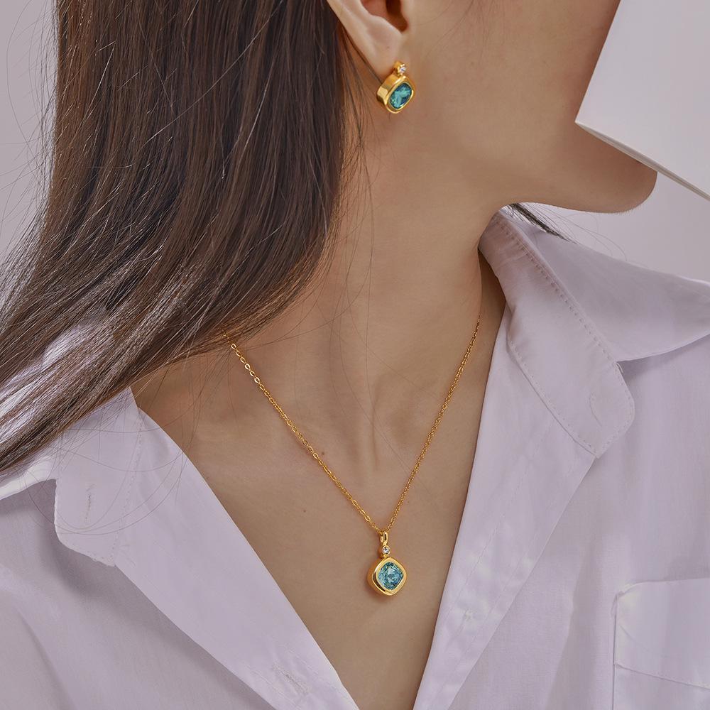 Chic Style Jewelry Set with Interchangeable Zircon - Unique Copper Design