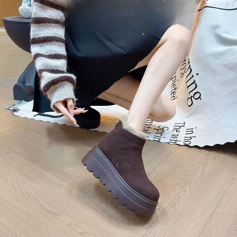 New Thick-soled Height-increasing Snow Boots for Women, Fleece and Thickened Short Boots and Cotton Shoes